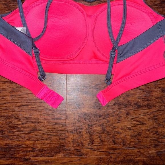 Sports Bra Racerback Pink Workout Bra Clasp Closure Double Straps, Size Medium - Picture 3 of 7
